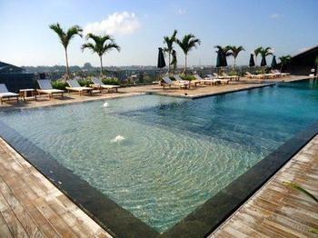 Hotel Cross Paasha Bali